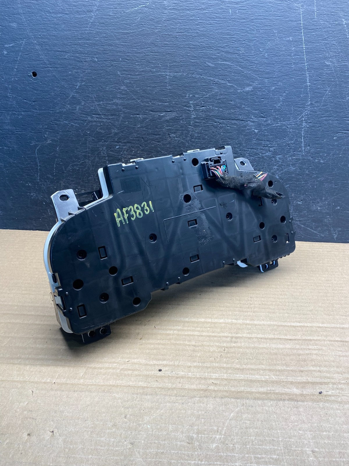 2007 2012 GMC Yukon Tahoe Sierra Speedometer Cluster Gauge AF3831 DW3