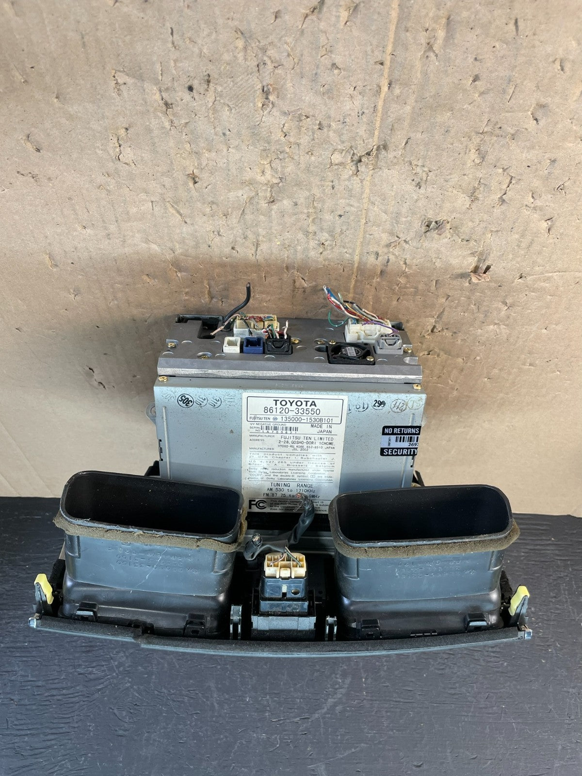 2002 to 2003 Lexus ES330 Es300 Radio Screen Receiver CD Air Vent AD5985 DG10