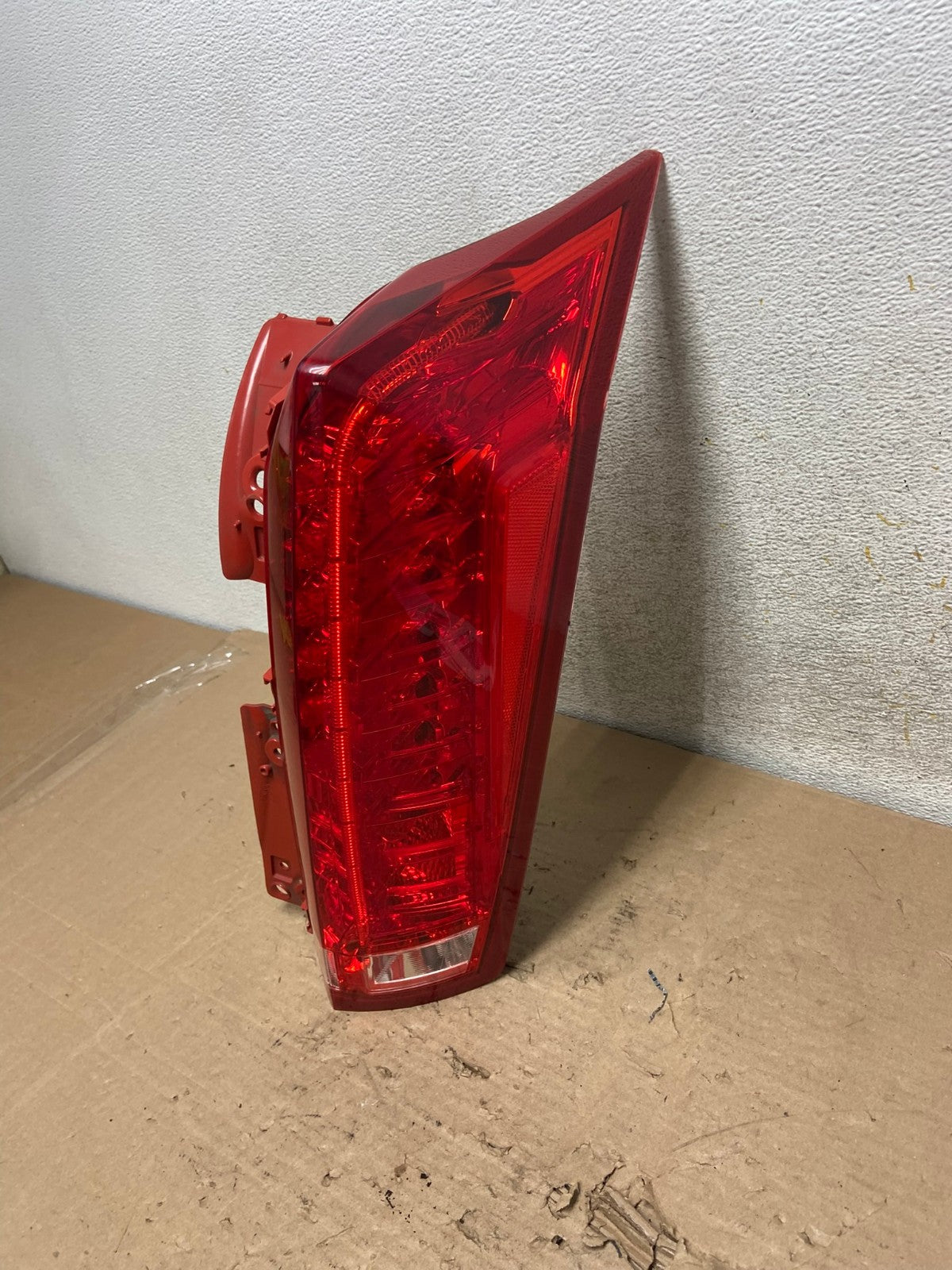 2010 to 2016 Cadillac Srx Right Passenger RH Side Tail Light AI1140 LK1
