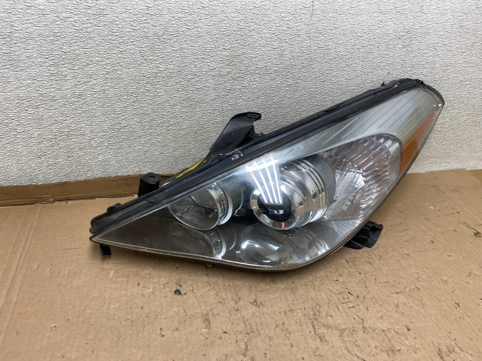 2007 2008 Toyota Solara Left Driver LH Xenon HID Headlight U8800 DW2