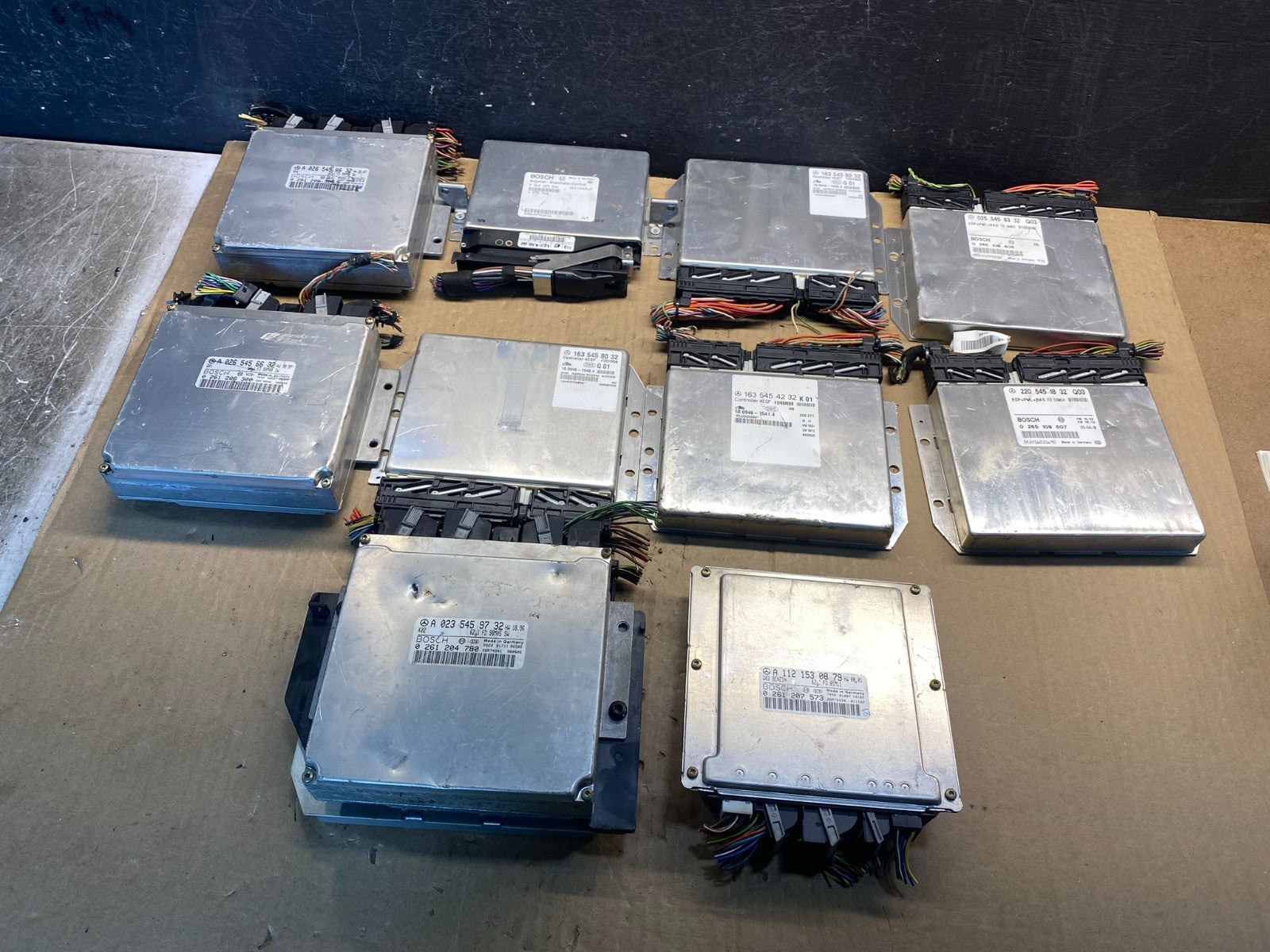 Mix of 10 Mercedes ECM Engine Computer Module AG17700
