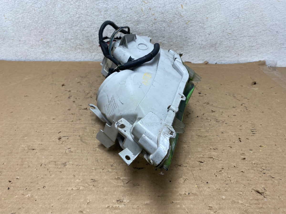 2012 2013 2014 Toyota Camry Right Passenger RH Halogen Headlight AH9280 DW7