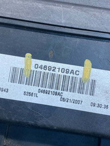 2007 Jeep Grand Cherokee Integrated Power Fuse Box 04692109ac AH9859 DW4