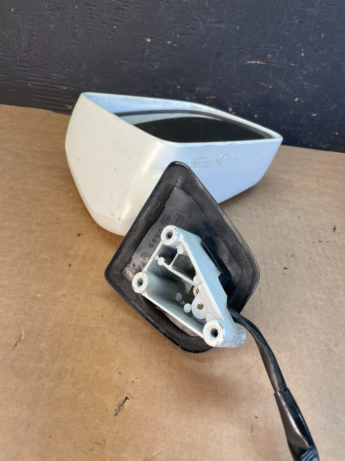 1999 to 2003 Lexus RX300 Right Passenger RH Side View Door Mirror AE8349 DW4