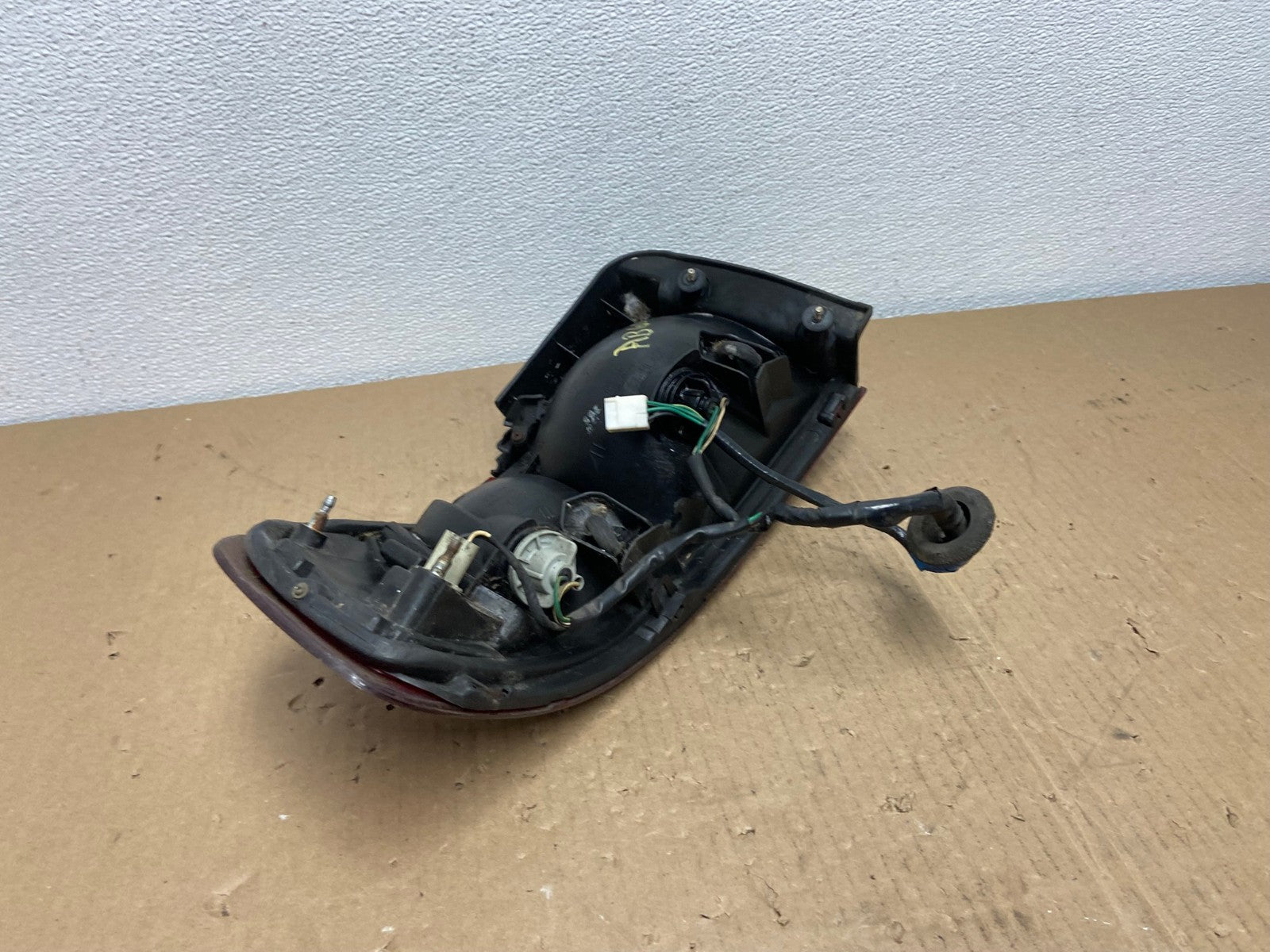 1995 - 1996 Toyota Camry Sedan Right Passenger Tail Light Lamp Oem AB6594 LK5