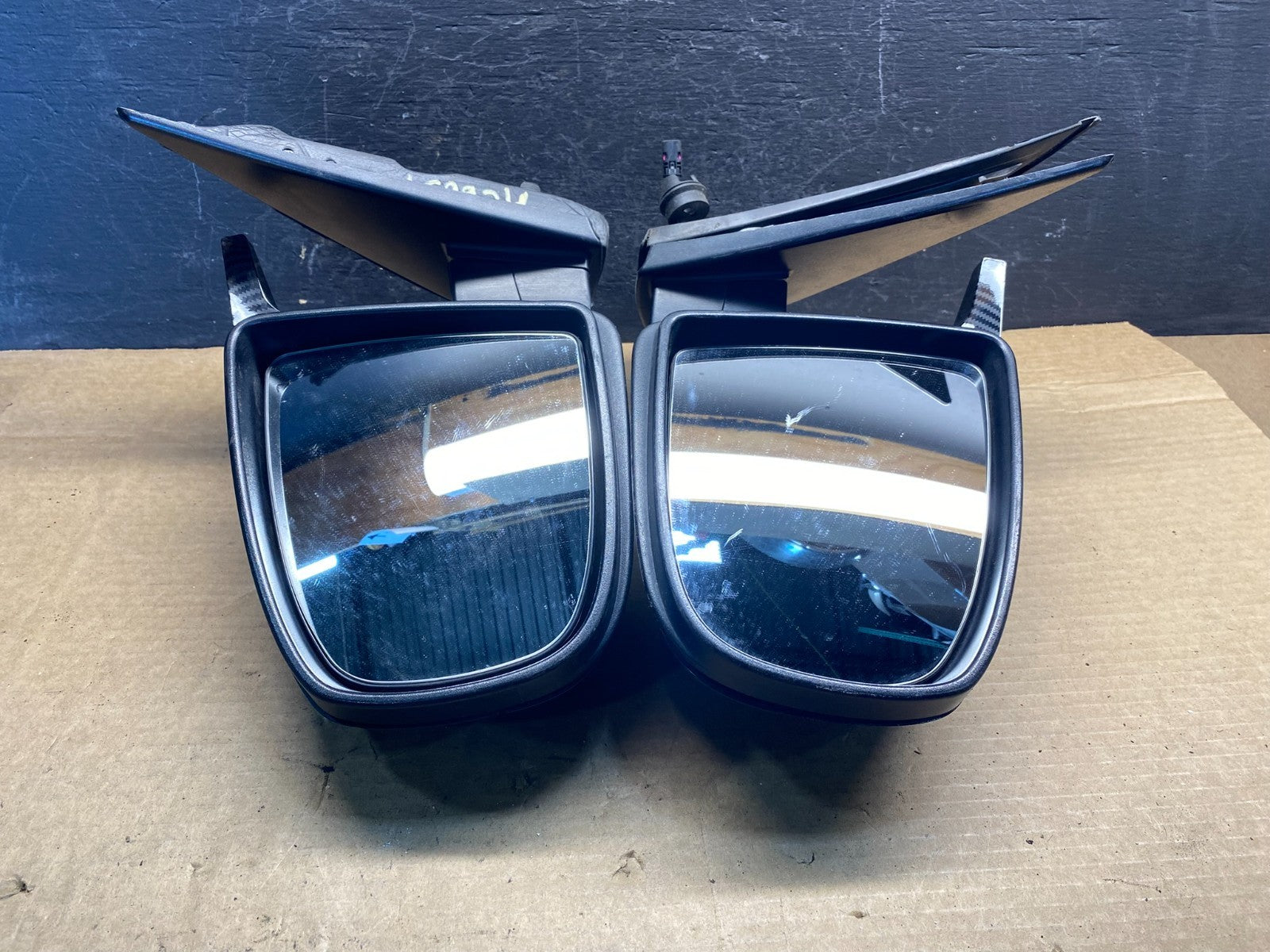 2007 to 2013 BMW X5 Left+Right Set View Door W/ Camera Mirror AD9772 DG4
