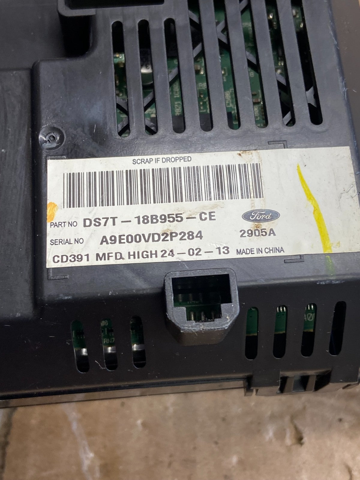 2013 to 2016 Ford Fusion 4.2" Radio Information Display Screen AI2843 DW4