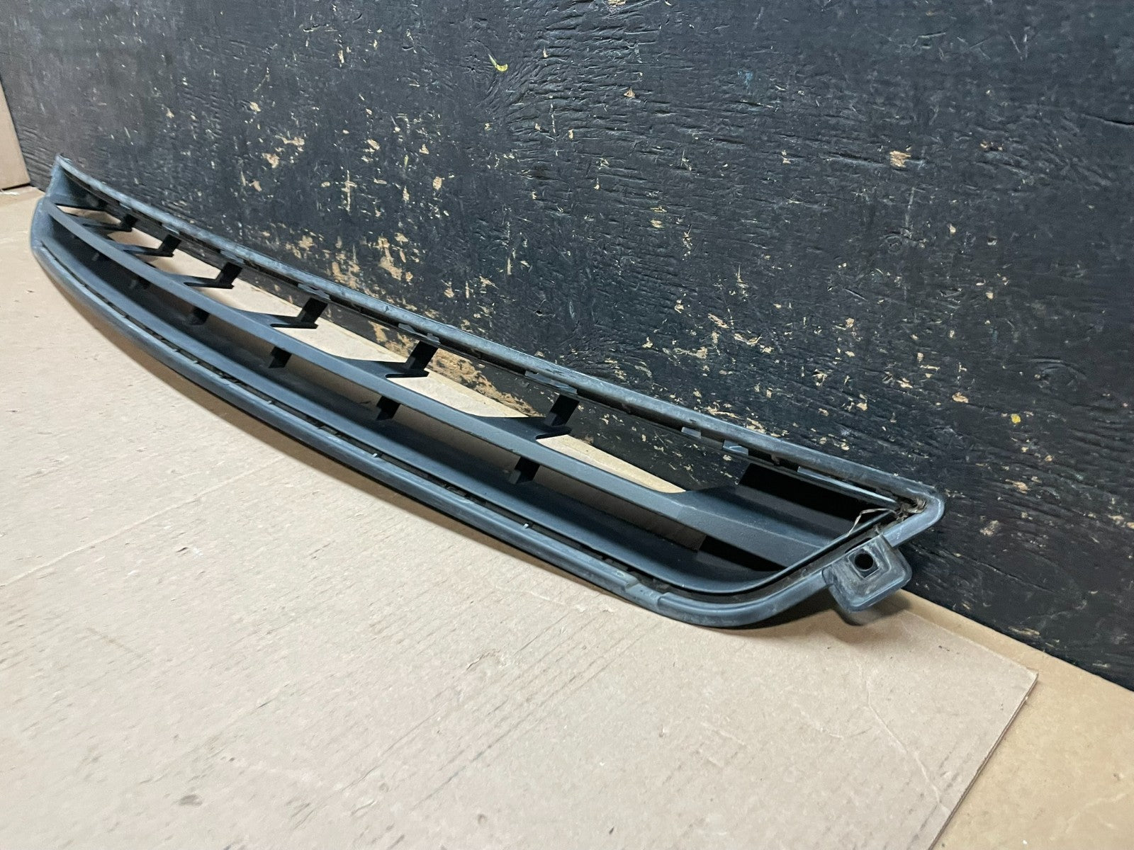 2013 2014 2015 GMC Acadia Front Lower Cover Grill Grille Oem AA1979 DG2