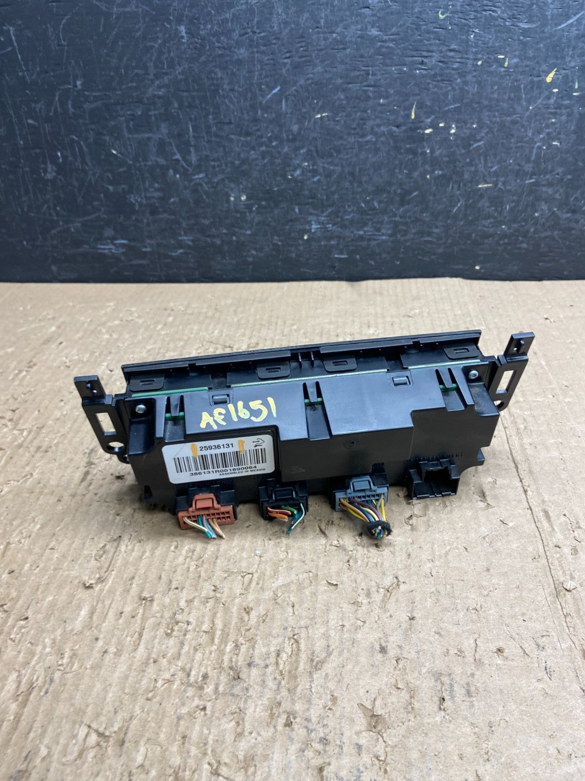 2010-2011 GMC Sierra Chevy Silverado A/C AC Climate Control A/C AF1651 DG4