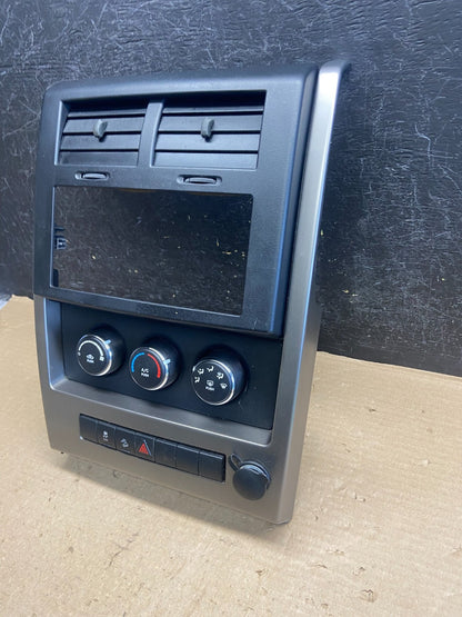 2008 to 2012 Jeep Liberty Dash Climate Temperature Control Radio Bezel AH5358 DG1