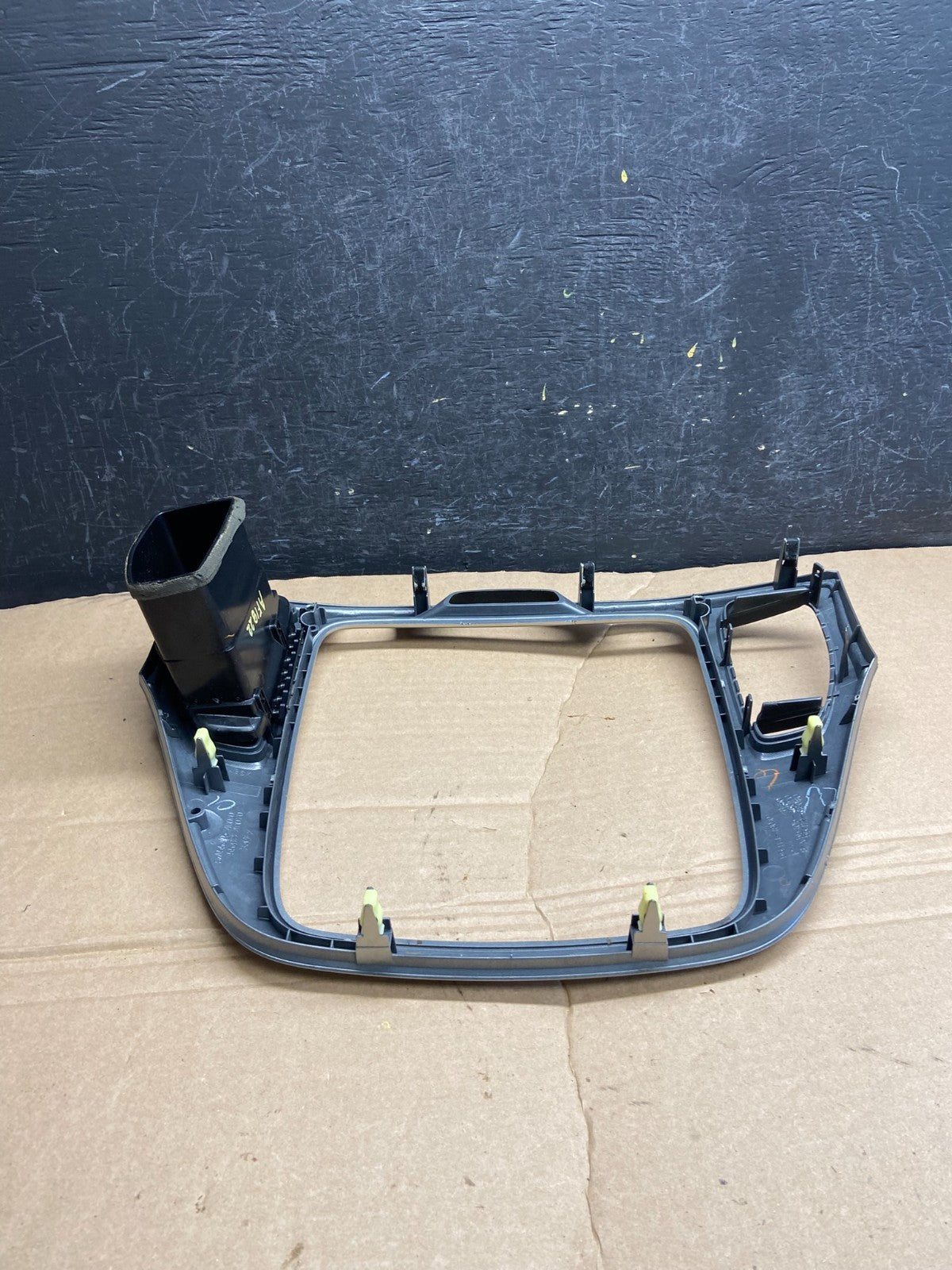 2001-2007 Toyota Highlander Radio Climate Dash Trim Bezel Air Vent AF1822 DG3