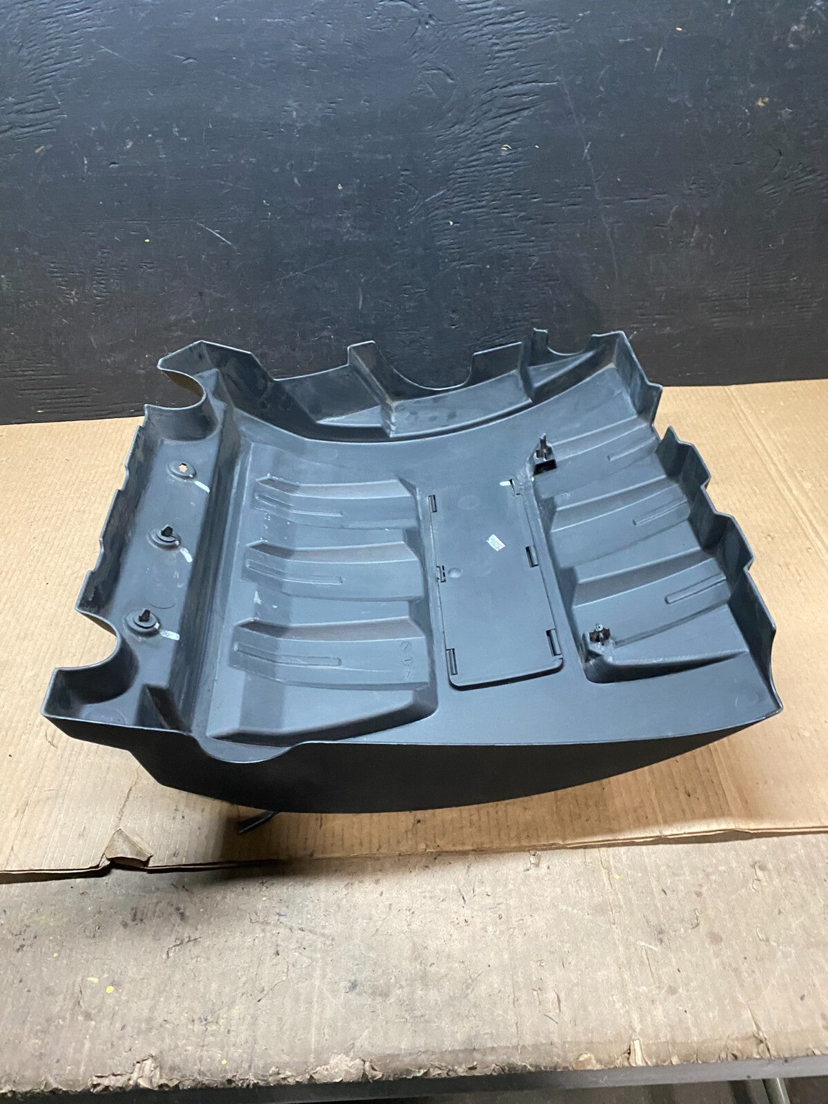 2006 to 2008 Honda Pilot Engine Cover Trim Bezel 17121-PVJ-A01 OEM F6625 DG17