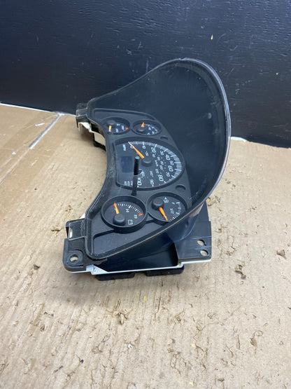 2004 to 2007 Chevrolet Express Speedometer Cluster Gauge OEM  ab5761 DG4