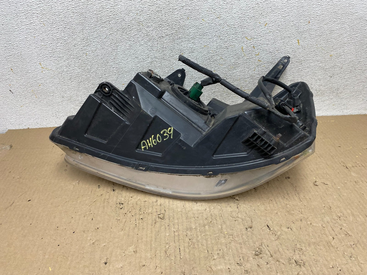 2006 to 2009 Pontiac Torrent Right Passenger RH Side Halogen Headlight AH6039 DW6