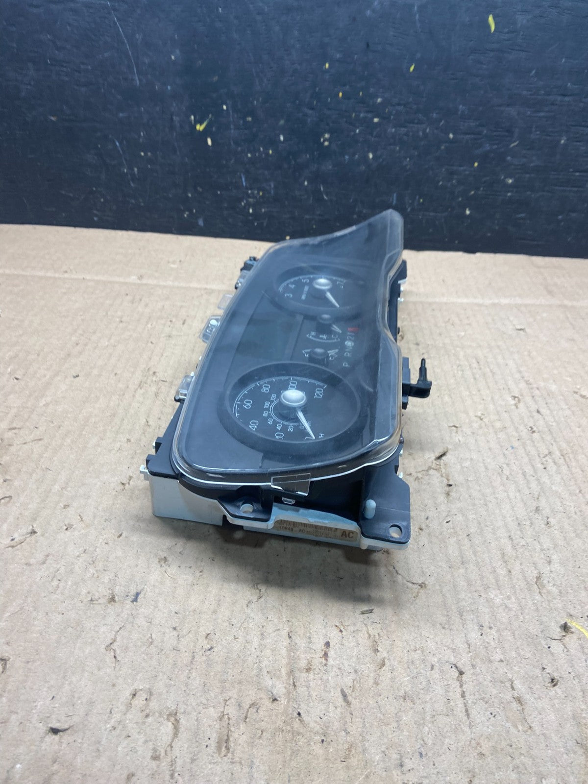 2009 to 2010 Mercury Marquis Speedometer Cluster Gauge Oem q0810 DG2