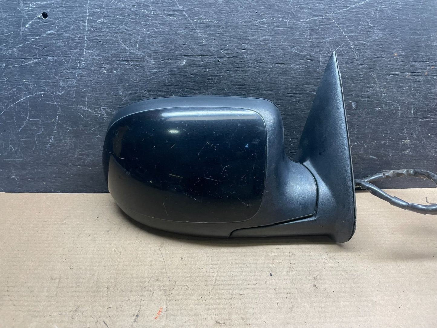 2003-2006 Chevrolet Avalanche Right Passenge Turn Sgn View Door Mirror P7335 DG0