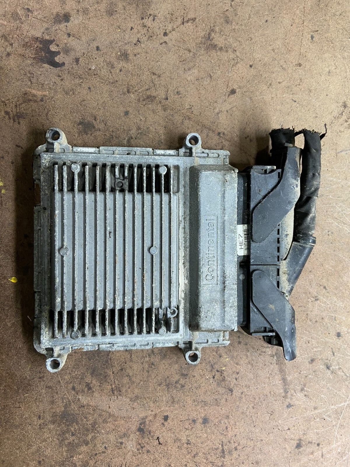 2010 to 2013 Kia Forte Engine Computer ECM 39112-2g100 L9772 DG0