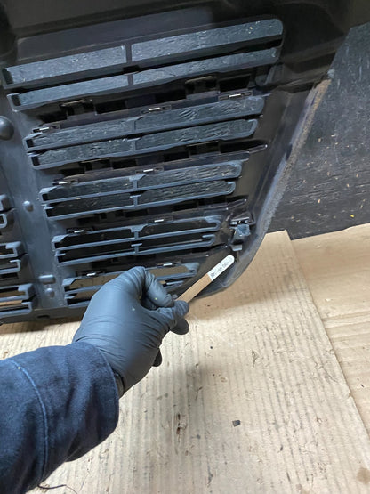 2009 to 2011 Freightliner Sprinter Front Upper Chrome Grill Grille V4342 GD6