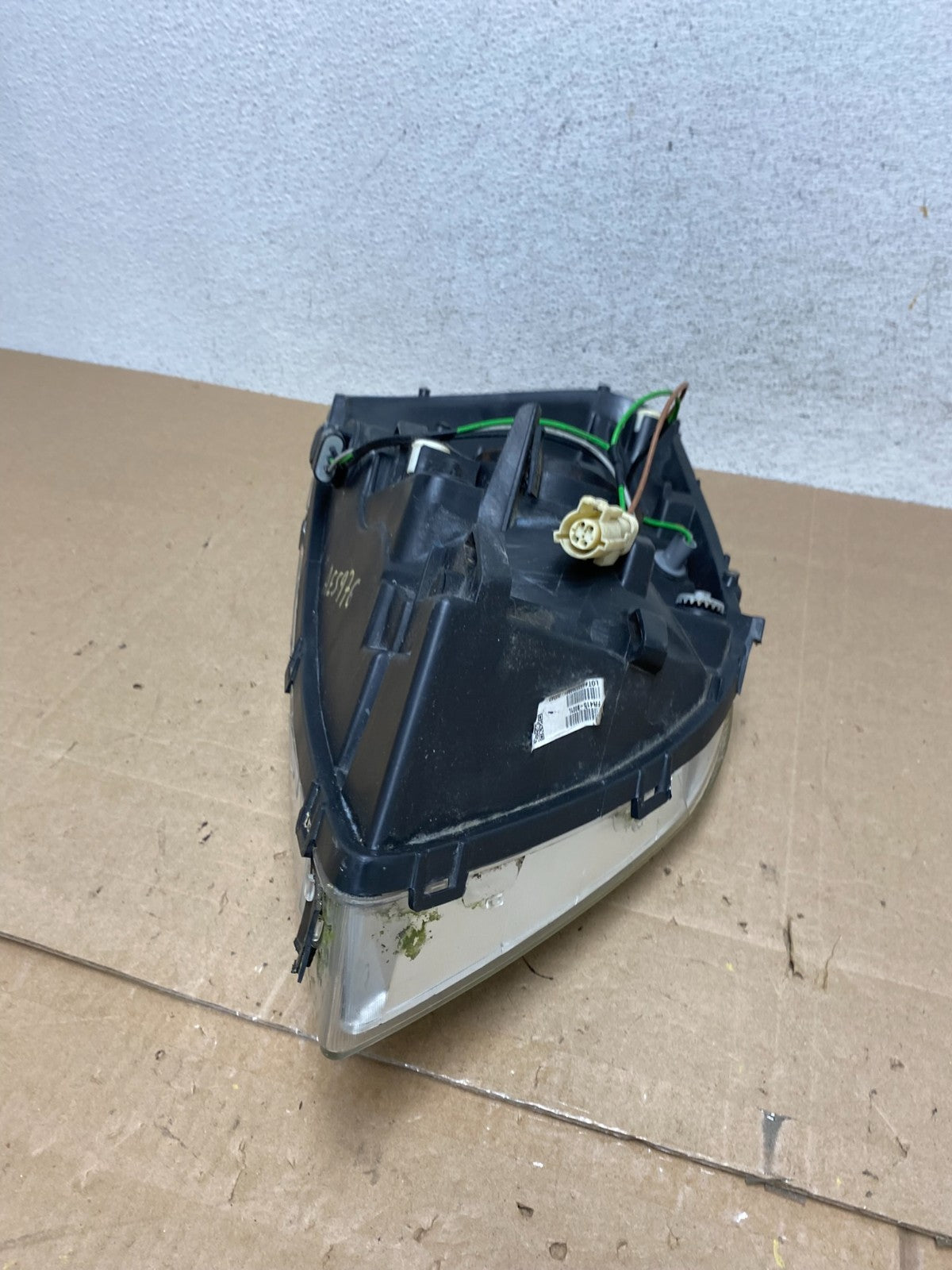 2004 - 2007 Ford Freestar Left Driver LH Side Headlight Halogen AE5976 DW5