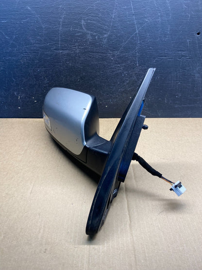 2011 to 2015 Kia Sorento Right Passenger Door Mirror Turn Signal AG7096 DW2