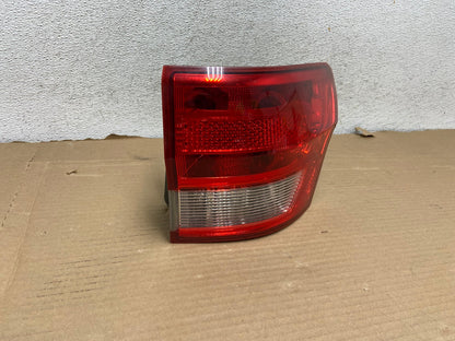 2011-2013 Jeep Grand Cherokee Right Passenger Side Rh Tail Light AG8105 LK1