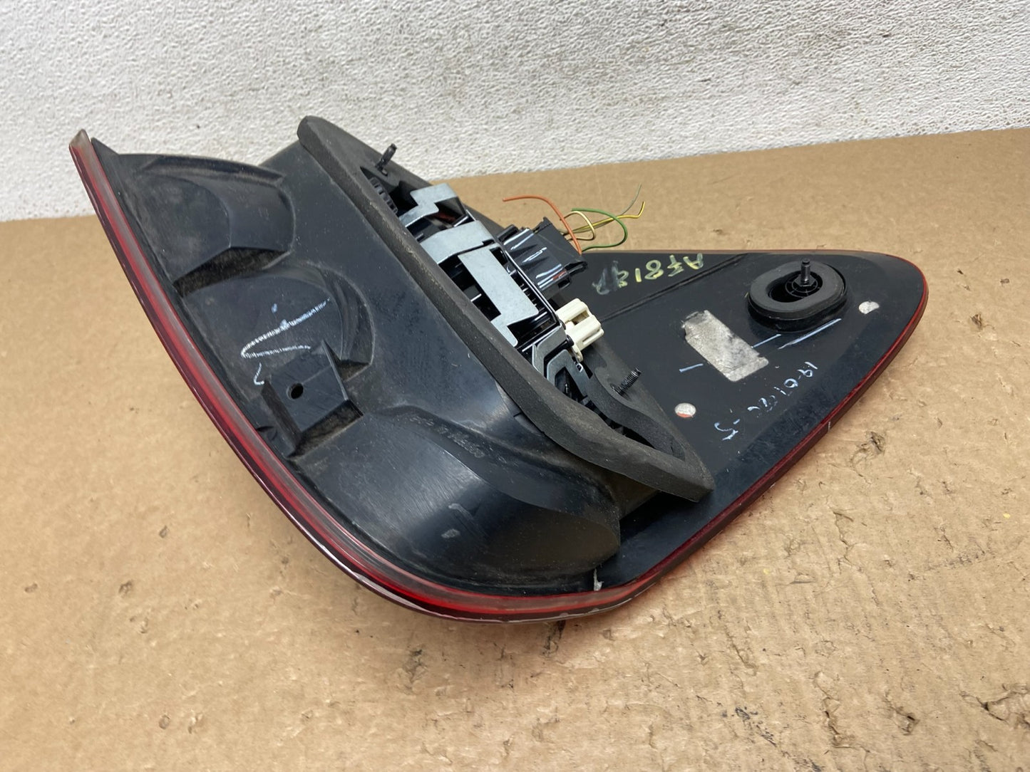 2009 to 2011 Mercedes ML350 ML-Class Right Passenger RH Tail Light AF8187 LK4