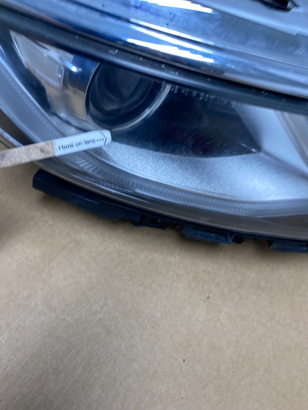 2015 to 2019 Lincoln MKC Right Passenger RH Side Xenon Headlight OEM AC1660 DG4