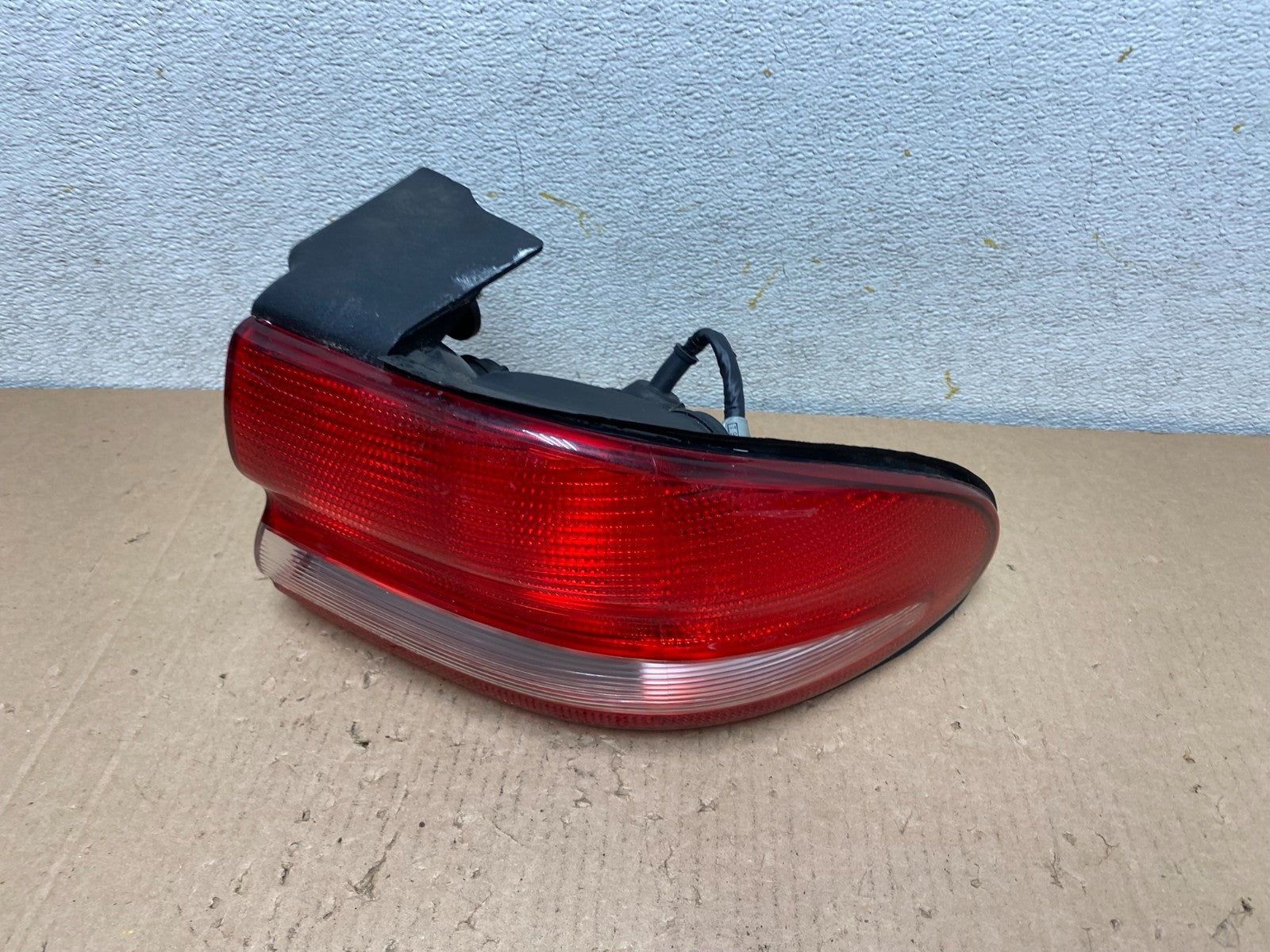 1993 to 1997 Chrysler Concorde Right Passenger Side Tail Light OEM P9466 DW1