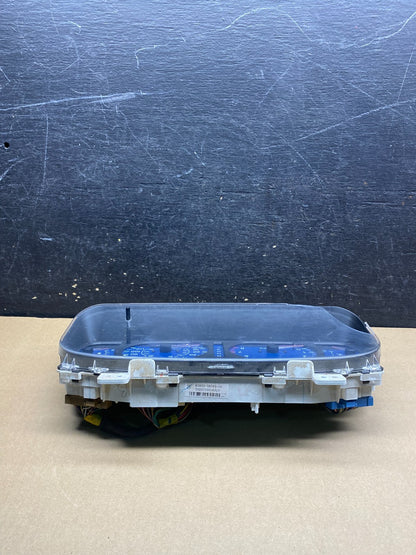 2001 2003 Toyota Sienna Speedometer Cluster Gauge W4047 DG6