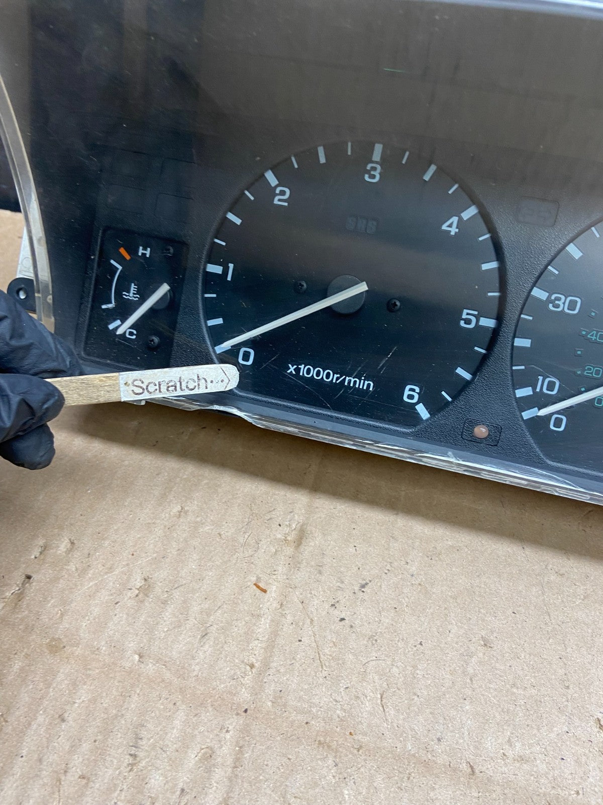 1996 to 1999 Land Rover Discovery Speedometer Cluster Gauge OEM y5296 DG1