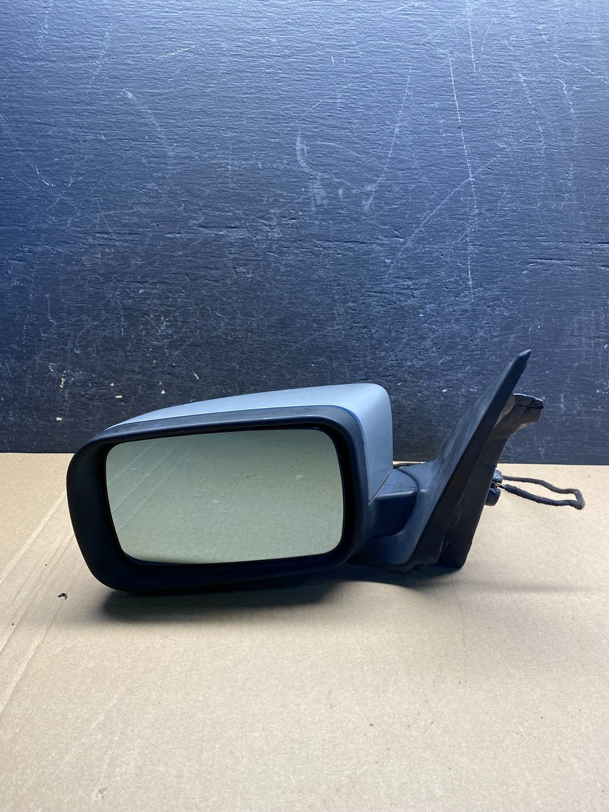 2001 to 2005 BMW 325i Left Driver LH Side View Door Mirror AG3504 DW9