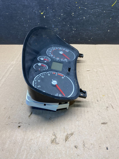 2011 to 2013 Ford Transit Connect Speedometer Gauge Cluster OEM R8815 DG2