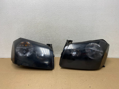 2005 2006 2007 Dodge Magnum Left+Right Side Headlights AG7904 DW0