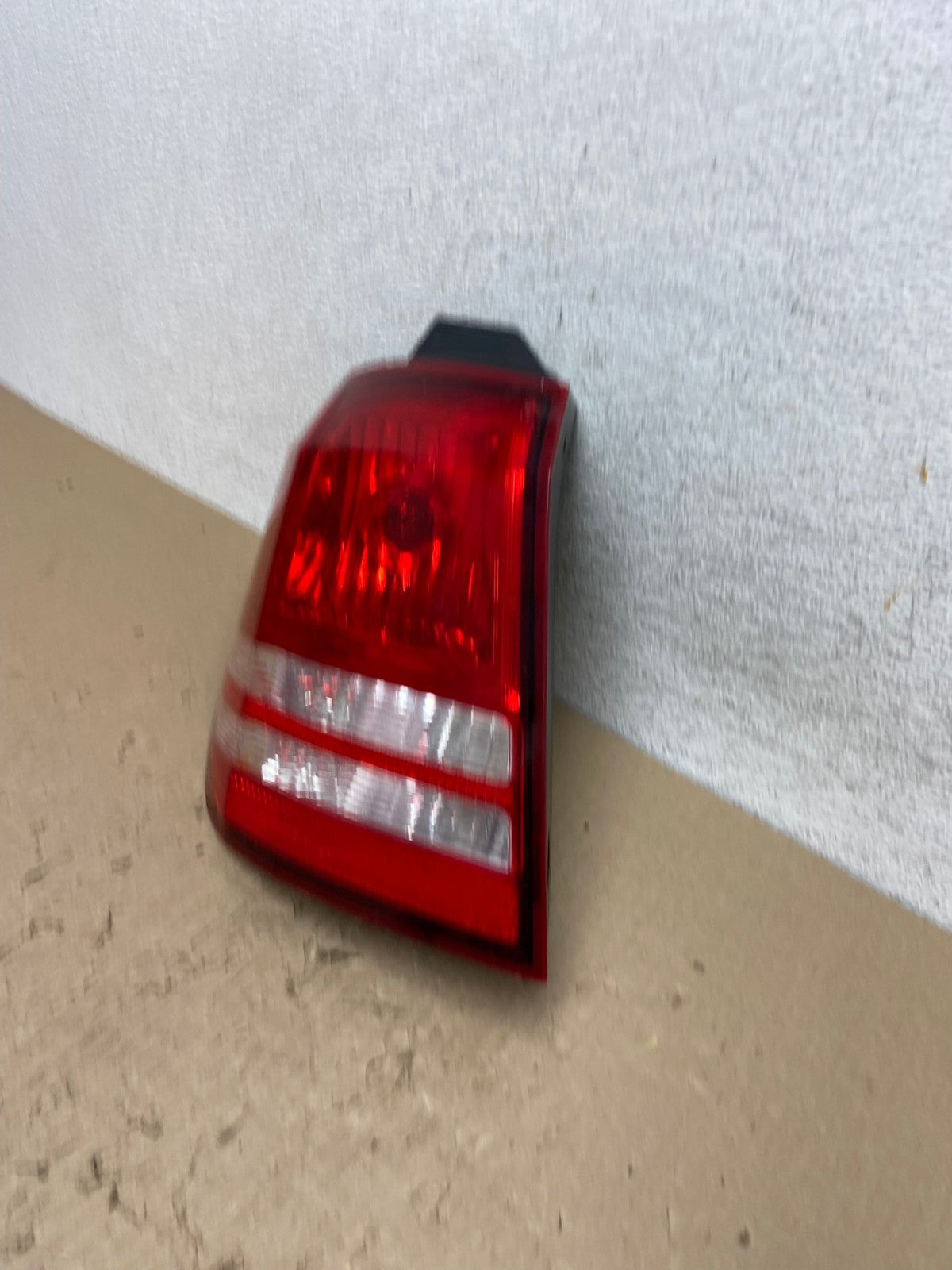 2009 2010 2011 Dodge Journey Left Driver Lh Tail Light AE9847 LK1