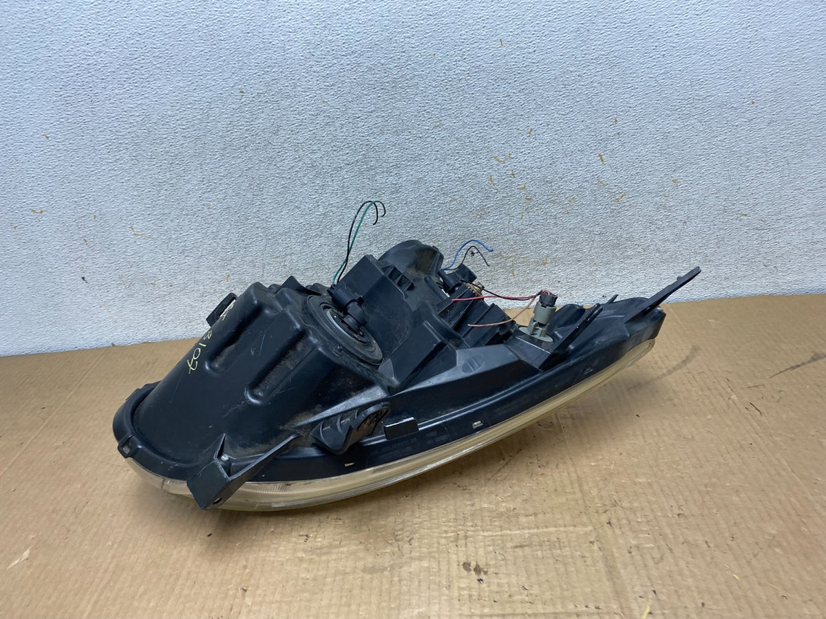 2008 to 2013 Nissan Rogue Left Driver LH Halogen Headlight AI8107 DW6