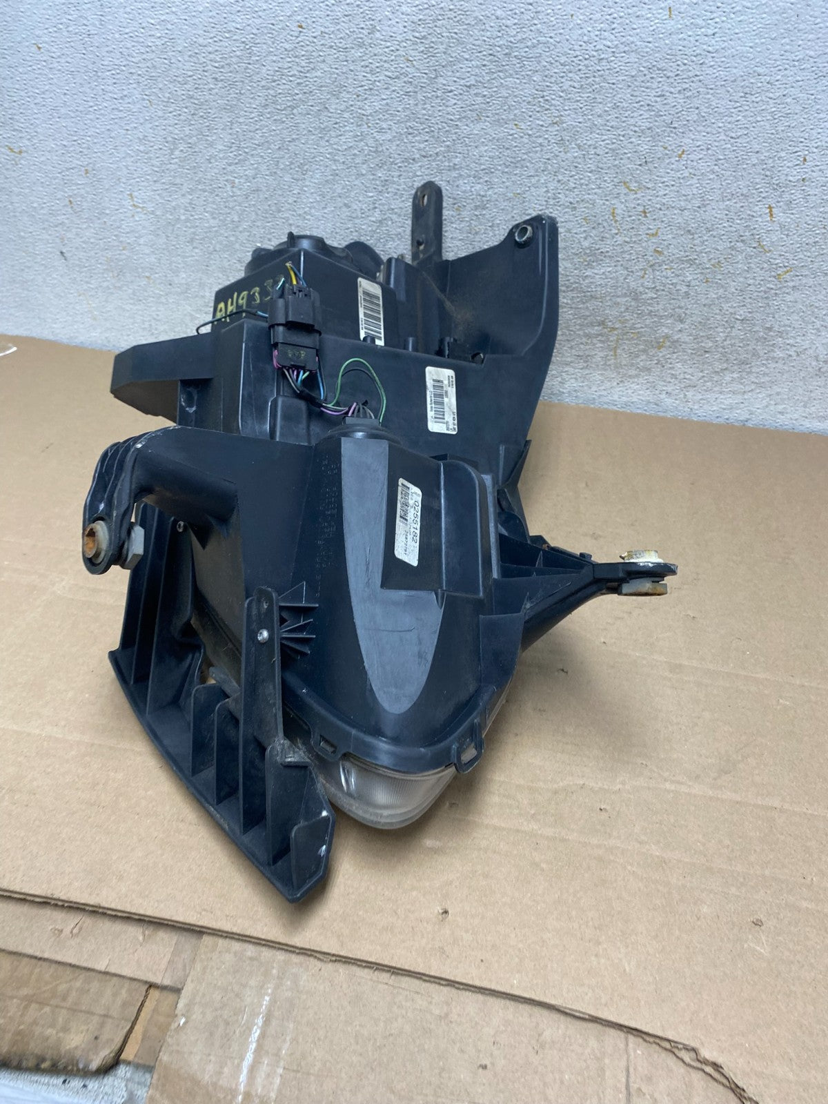 2008-2012 Buick Enclave Left Driver Headlight Xenon Hid One Ballast AH9333 DW6