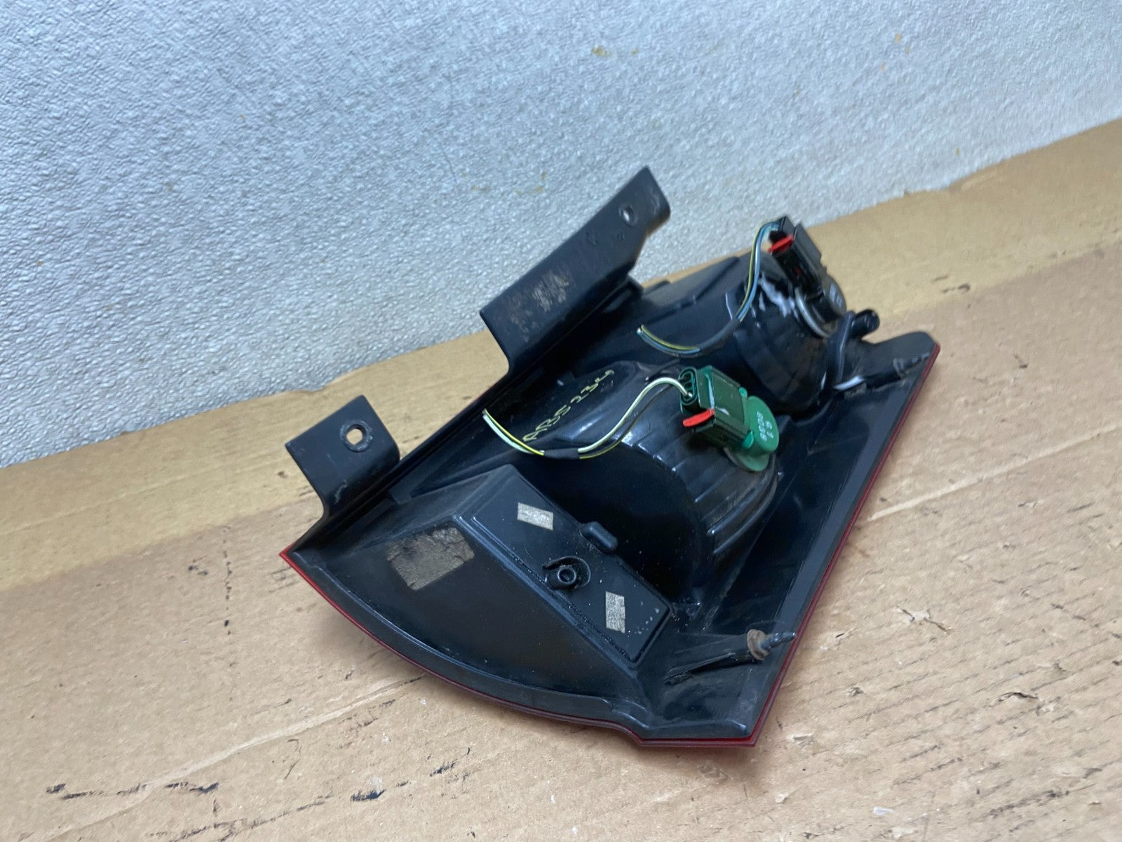 2008-2010 Chrysler Town and Country Left Driver Tail Light Oem AB5234 LK3