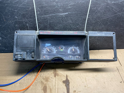 1991 GMC C7000 Topkick GMC TopKick C7000 Instrument Panel Cluster W7085 PS0