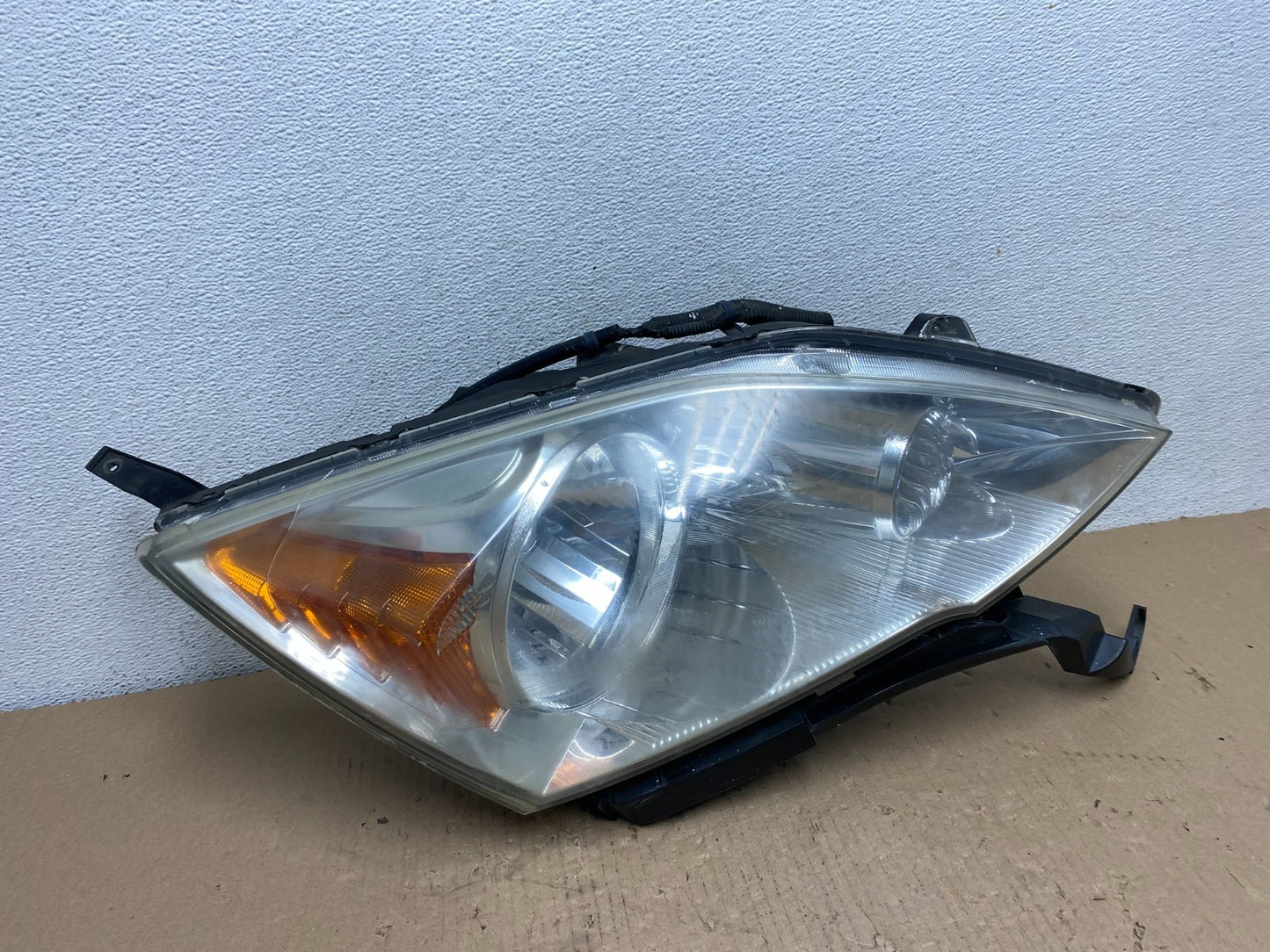2007 to 2011 Honda CR-V Crv Right Passenger Side Headlight Halogen AF3220 DW0