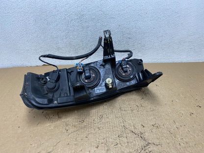 2006 to 2007 Saturn Vue Headlight Right Passenger Side Halogen AF8423 DW6