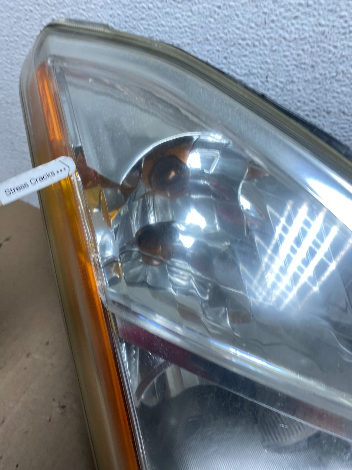 2009-2013 Nissan Rogue Right Passenger Xenon HID Headlight AE7267 DW4