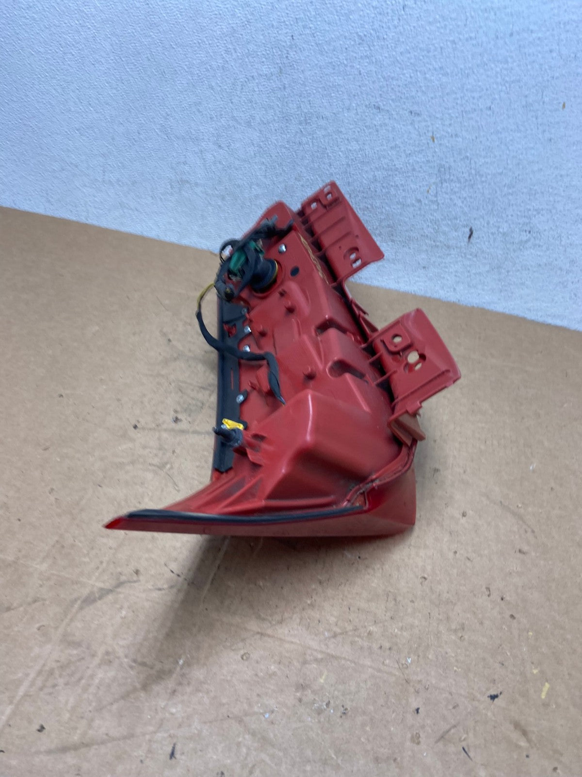 2010 to 2016 Cadillac Srx Left Driver Lh Side Tail Light AD6366 LK5