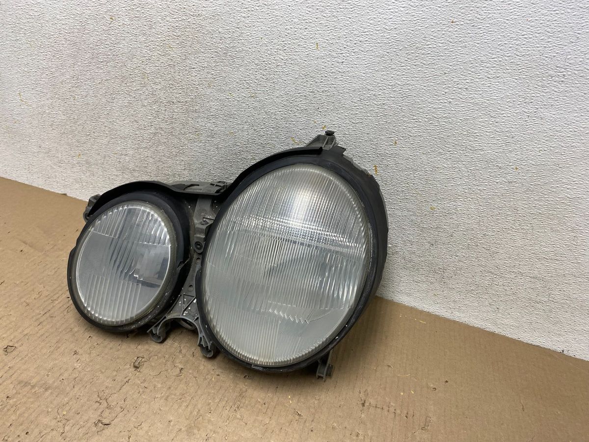 2000-2002 Mercedes E E320 E430 Left Driver LH Halogen Headlight AH5965 DW2
