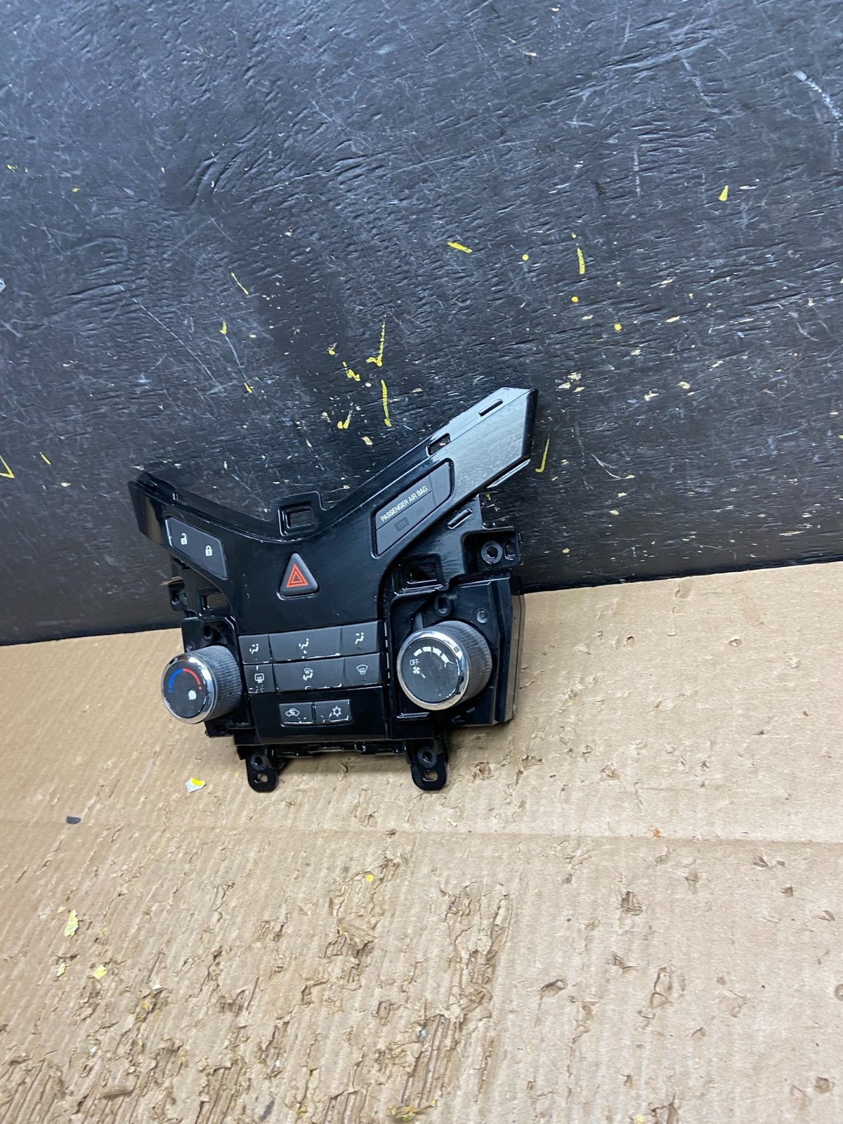 2012 - 2014 Chevrolet Cruze Climate Control A/C Panel OEM V7886 DG1