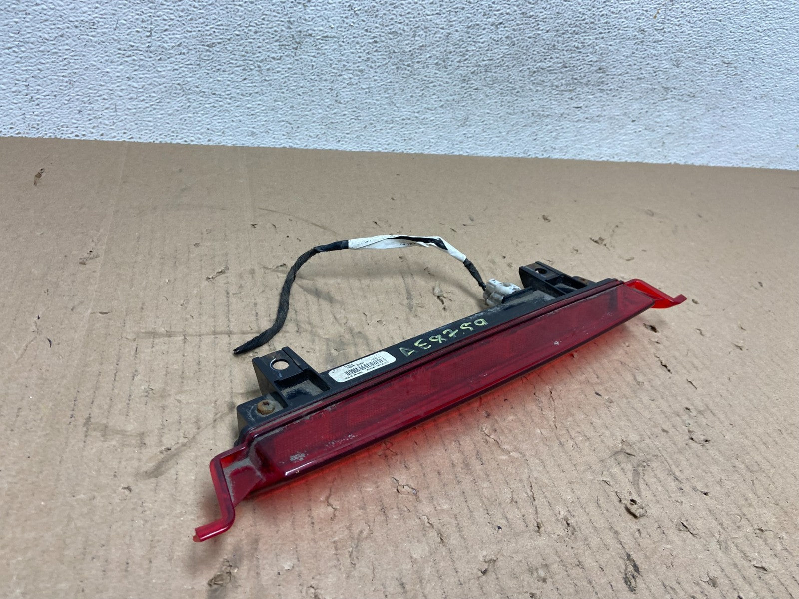 2009-2017 Chevrolet Traverse High Mounted 3rd Third Stop Brake Light AE8759 DG5