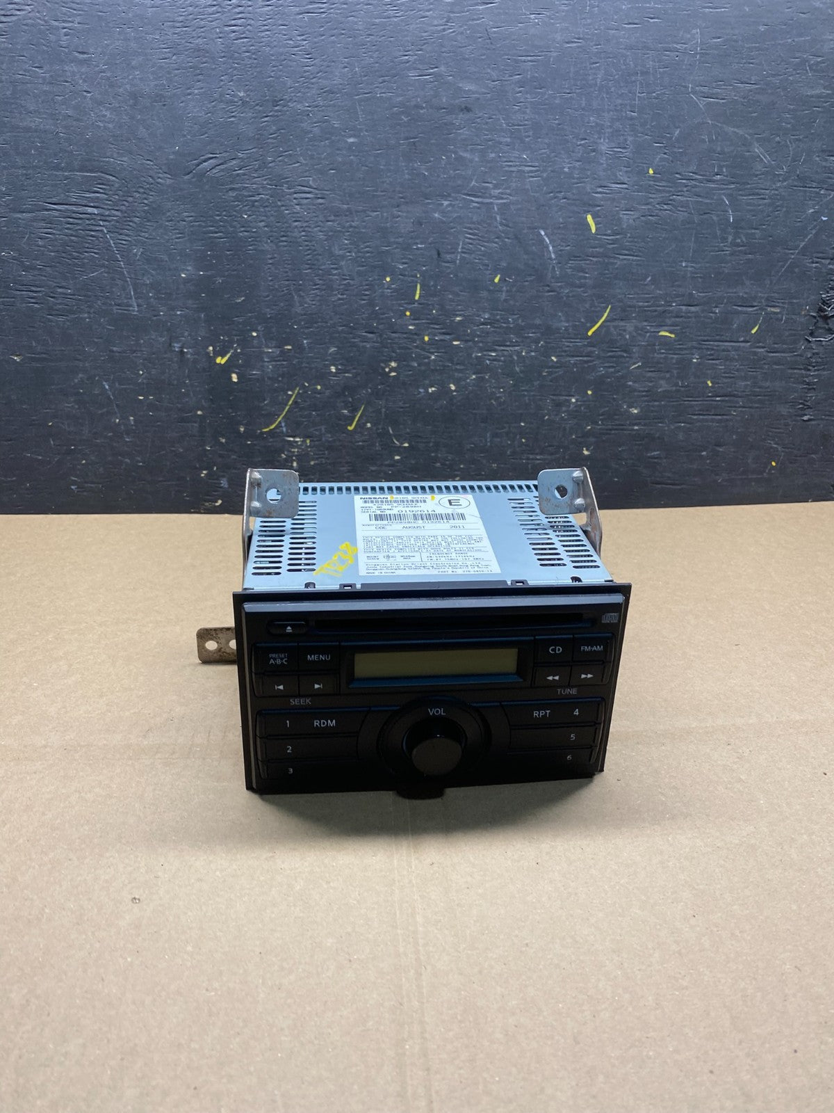 2008 2012 Nissan Pathfinder Armada AM FM CD Radio Receiver OEM T1238 DG0