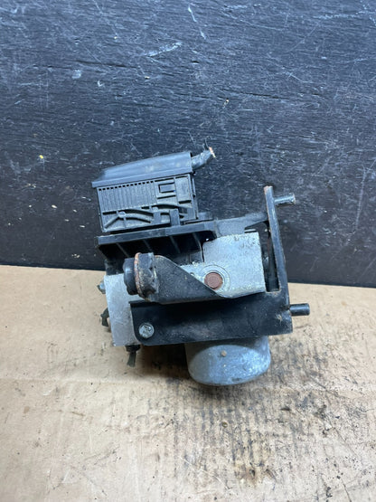 1995 - 1998 BMW e38 740i 750i ABS Anti-Lock Brake Pump 1164241 OEM R4395 DG2