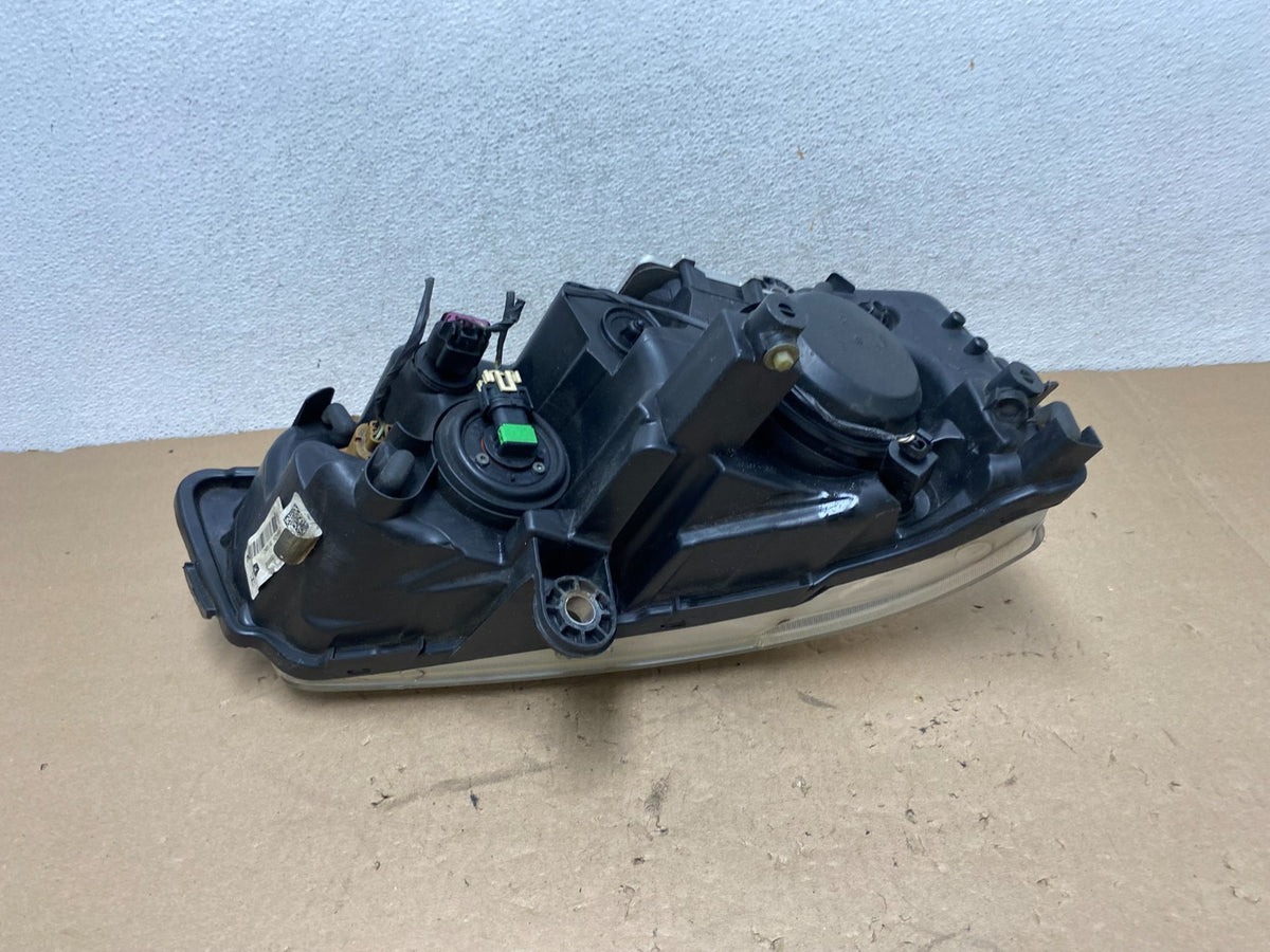 2008 to 2016 Chrysler Town and Country Left Driver LH Xenon Headlight AG4295 DW5
