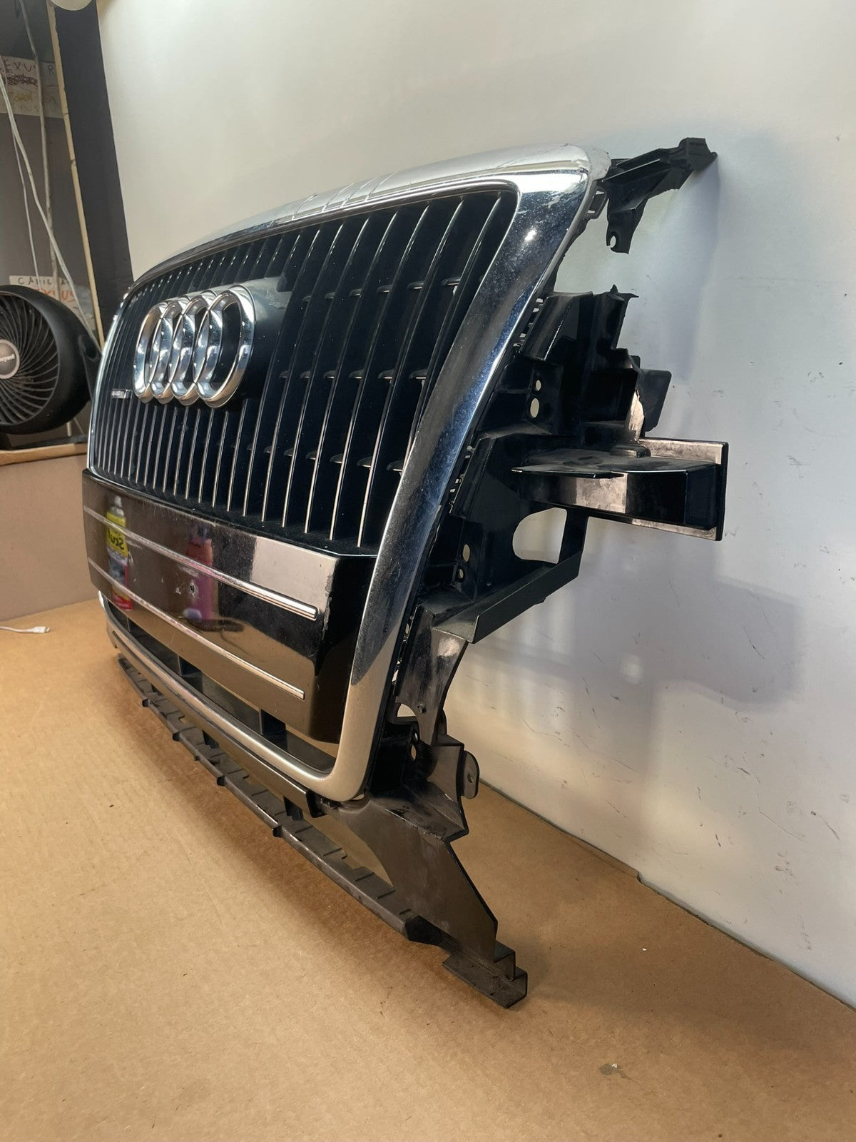 2013 to 2015 Audi Q5 Front Upper Grill Grille AF8670 DG1