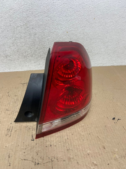 2004 2007 Chevrolet Malibu Hatchback Right Passenger Side Tail Light AF5951 LK2